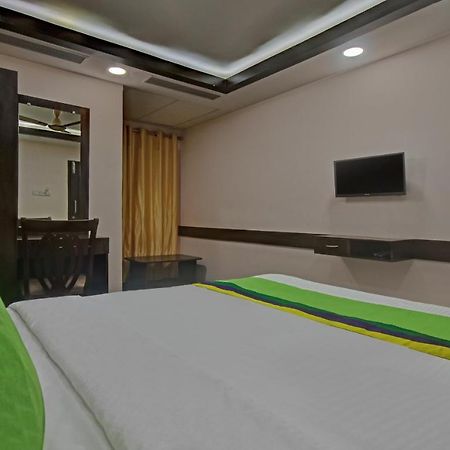 Treebo Trend Palm Tree Hotel Chennai Exterior photo