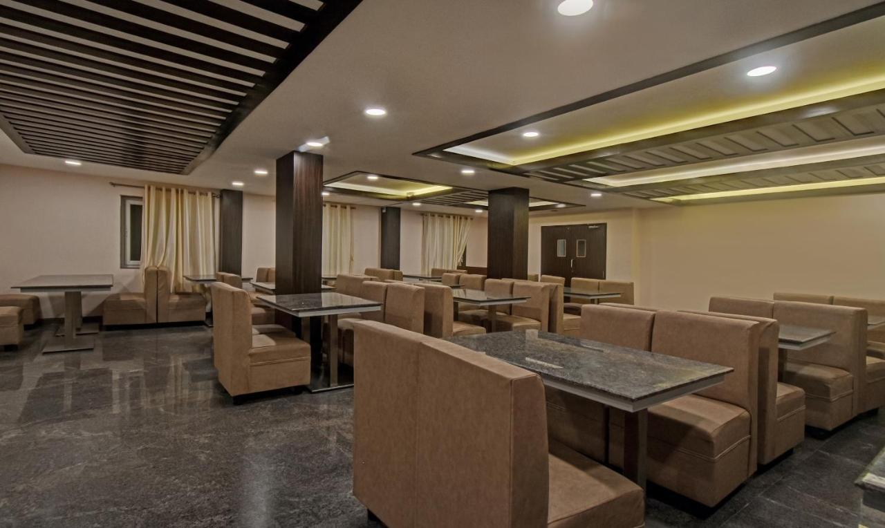 Treebo Trend Palm Tree Hotel Chennai Exterior photo